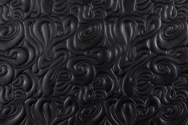 Vitello stampato ippocampo embossed nero